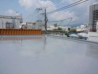 屋上防水完成で雨漏りも安心