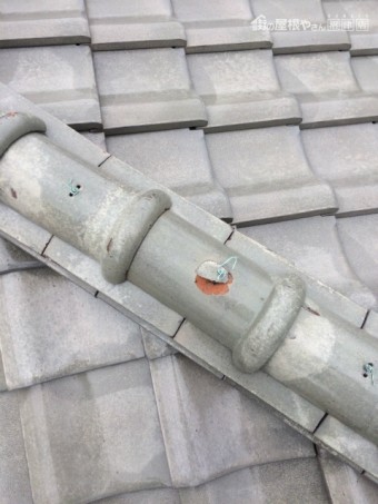 長泉町屋根瓦棟部分