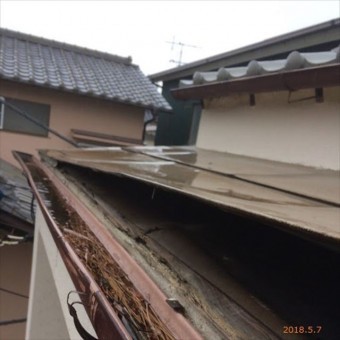 沼津市屋根材浮き