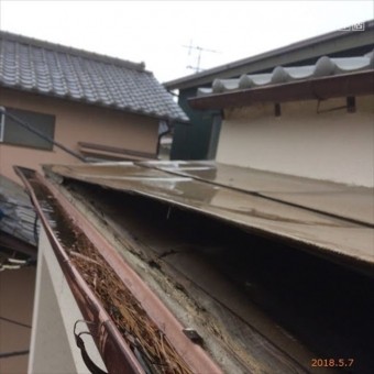 沼津市屋根材浮き