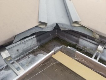 沼津市板金屋根雨漏れ