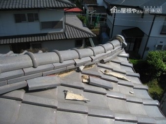 棟部分崩れ