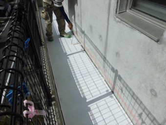 ベランダ通気緩衝シート貼り