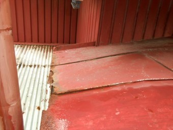 富士市玄関屋根劣化
