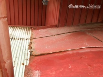 富士市玄関屋根劣化