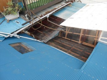 沼津市 波トタン屋根重ね葺き