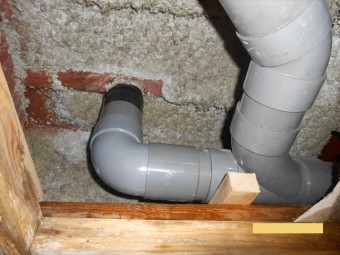 沼津市屋上ベランダ排水管交換