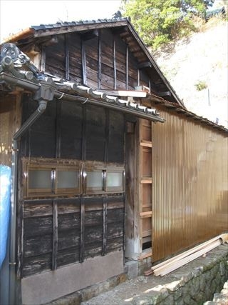 下地処理・リブ板貼