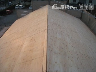 沼津市 屋根の野地板貼替