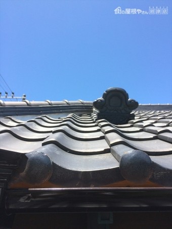 瓦屋根