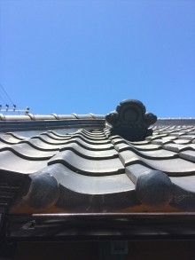 瓦屋根