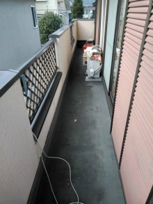三島市排水が悪いベランダ