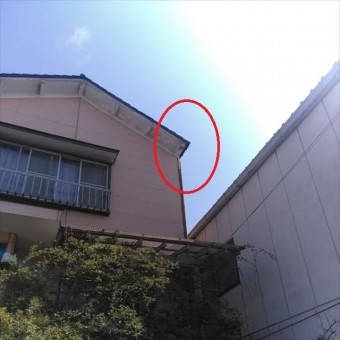 沼津市雨樋外れ
