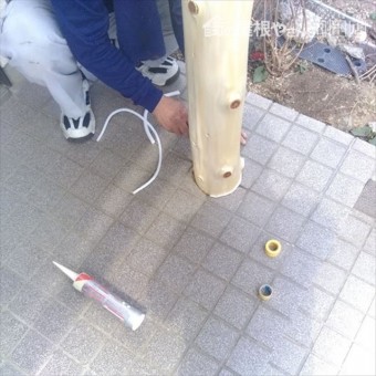 沼津市玄関屋根柱コーキング