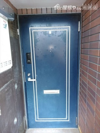 沼津市 玄関扉色褪せ汚れ