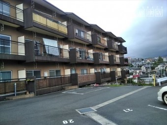 三島市3階建アパート外壁