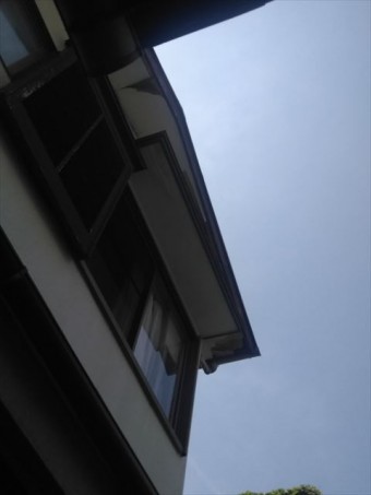 清水町軒天破損