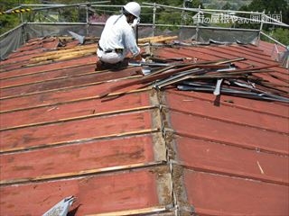 屋根解体