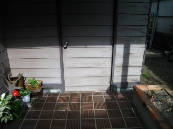 木製ドア塗装剥がれ