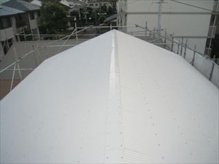 倉庫屋根完成
