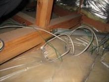 屋根裏断熱材