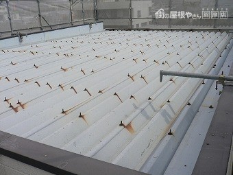 折板屋根塗装前