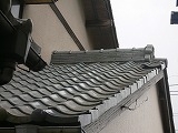 瓦の捲れ