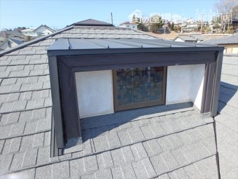 三島市屋根裏窓周り