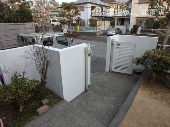 三島市住宅の塀塗装