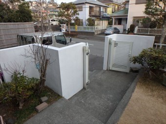三島市住宅の塀塗装