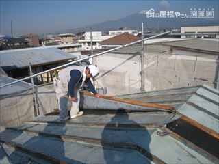 屋根解体