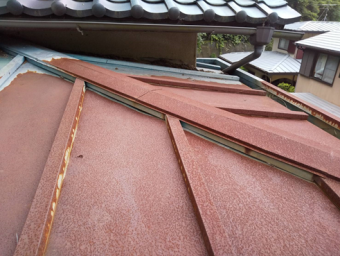 清水町雨漏り屋根錆び