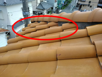 沼津瓦屋根軒瓦ずれ