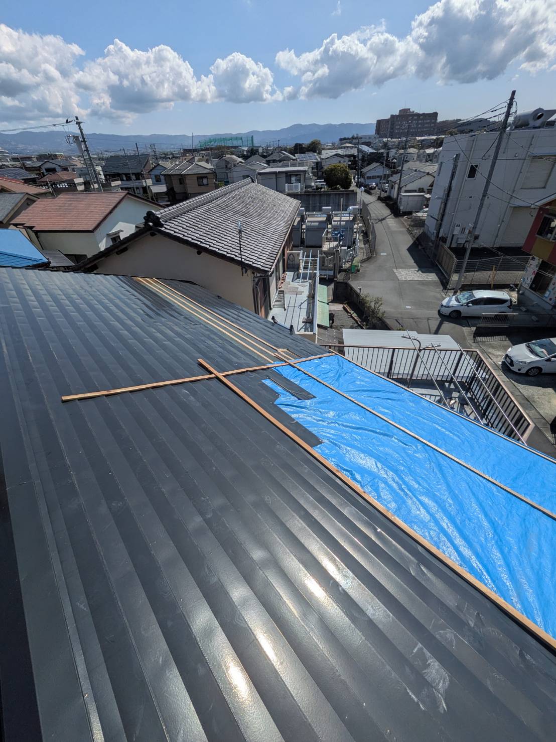 沼津市の強風被害で屋根が破損 保険活用も視野に入れた葺き直しのご提案
