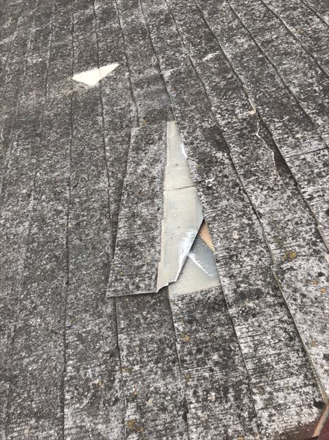 屋根材破損