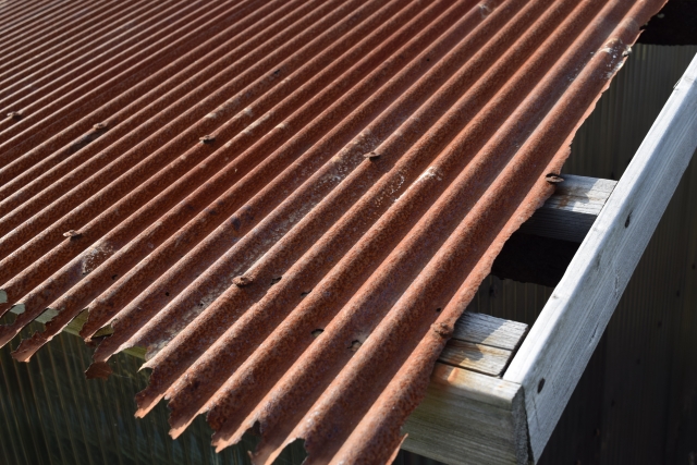 屋根板金の種類とその特徴