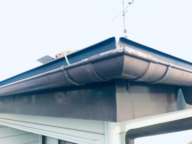 □屋根選びの基準とは？金属屋根の3つのタイプと選ぶ際のポイント