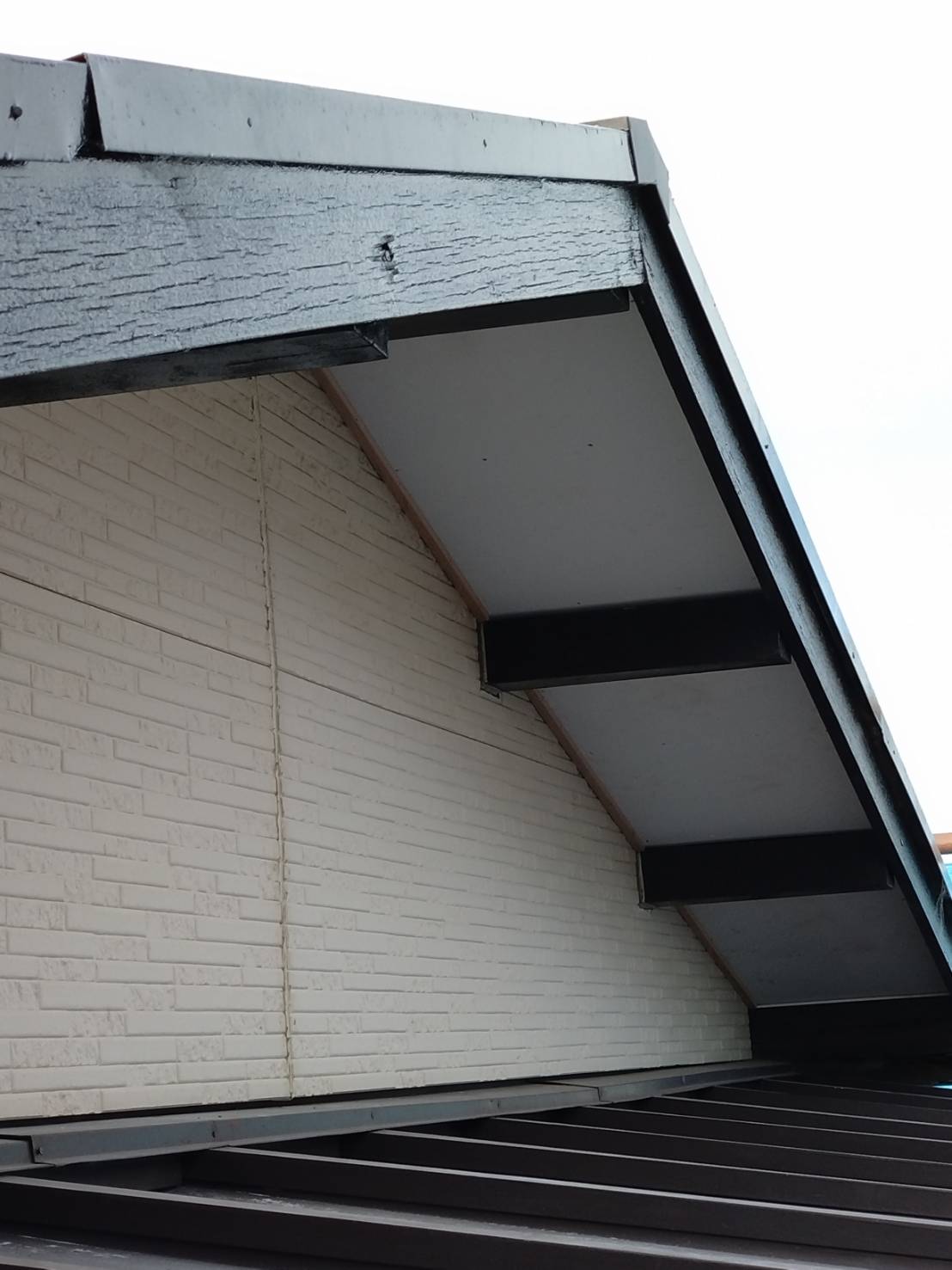 沼津市軒天補修後