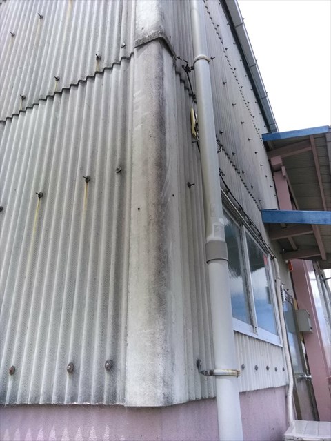 三島市御園倉庫外壁