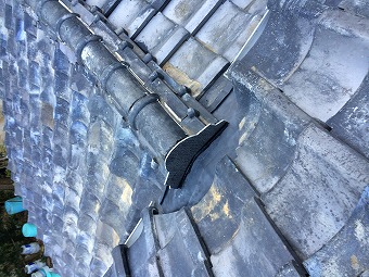 沼津市で和瓦屋根の雨漏り修理