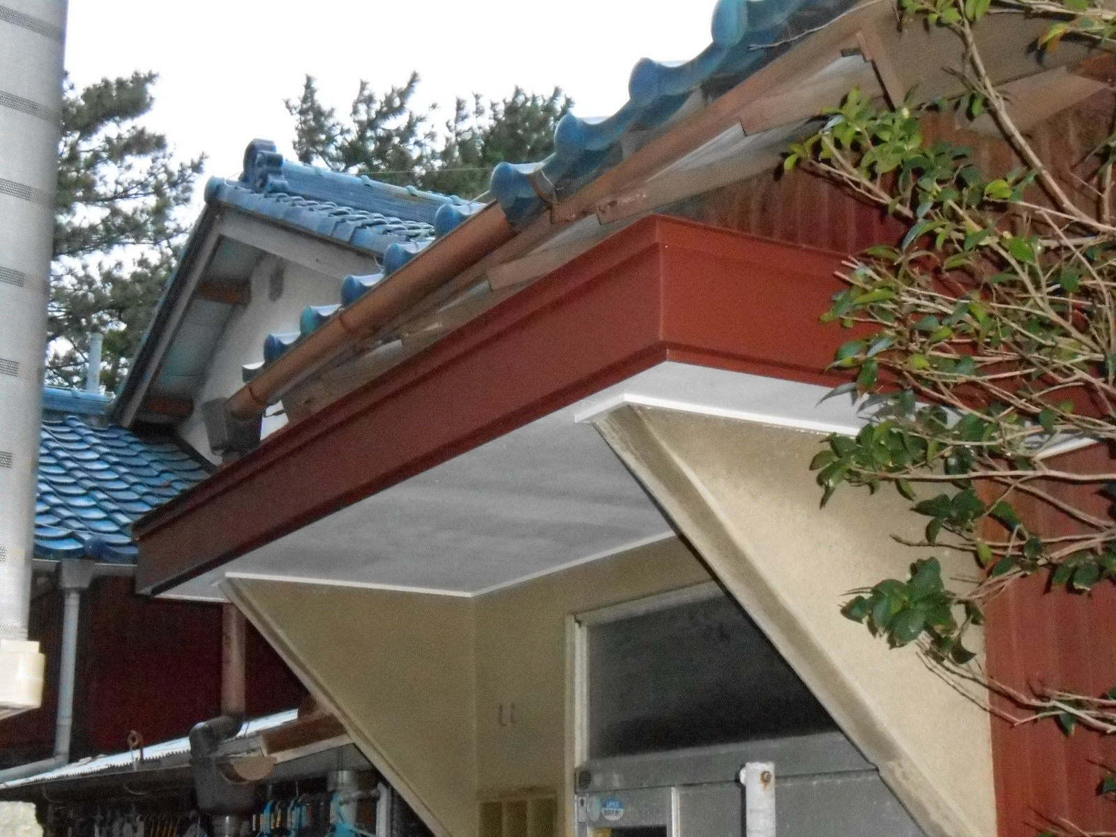 富士市 玄関の庇を補修されたＹ様の声