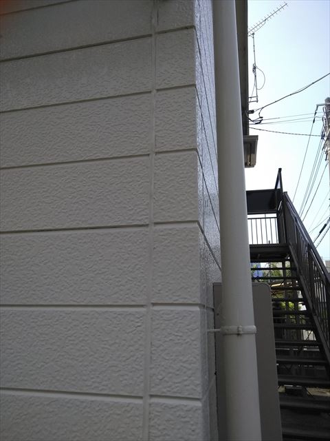 三島市アパート外壁チョーキング現象