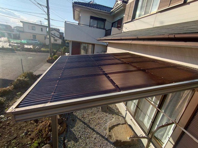 波板ブラウン