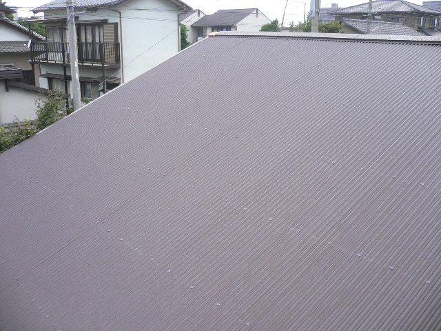 波板鋼板屋根
