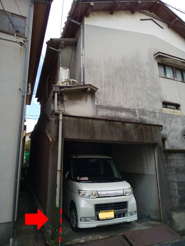 通路側の縦樋位置