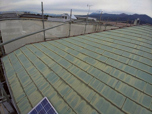 沼津市でスレート屋根の増築部分から雨漏り~原因調査とカバー工法のご提案